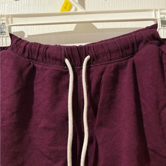 H&M Shorts - Picture 2 of 4